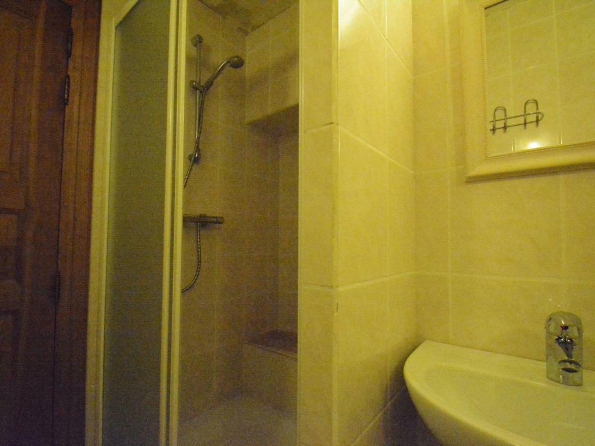 Lovely Holiday Home In Daverdisse With Terrace ภายนอก รูปภาพ